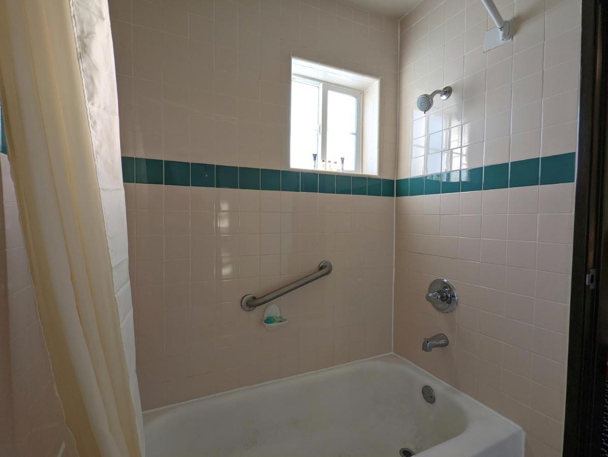Americas Best Value Inn Oxnard-Port Hueneme Εξωτερικό φωτογραφία